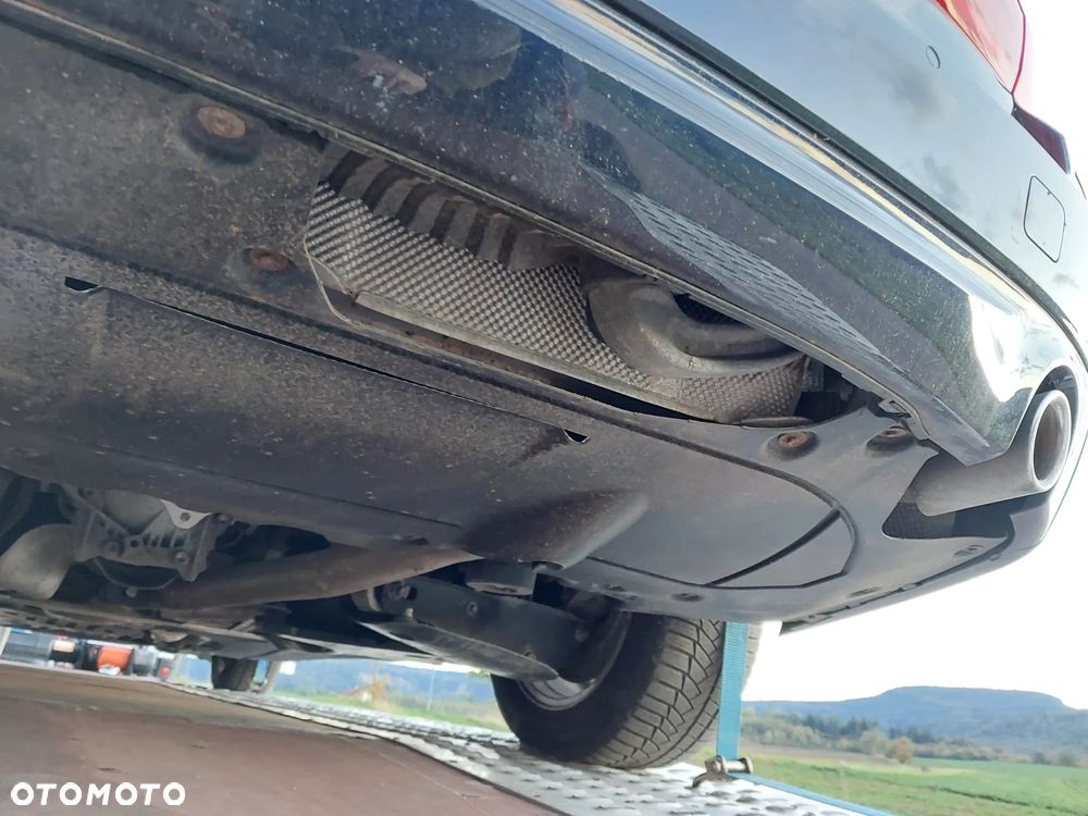BMW Seria 5 - 17