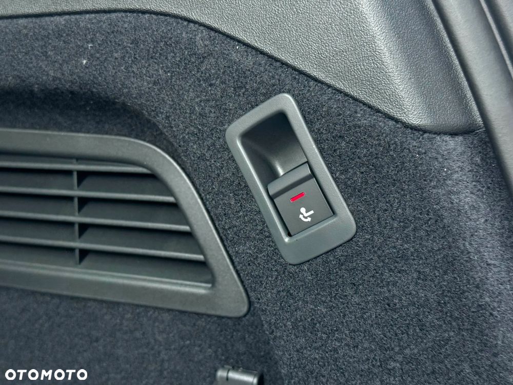 Audi A6 Avant TDI mHEV Quattro S tronic - 32