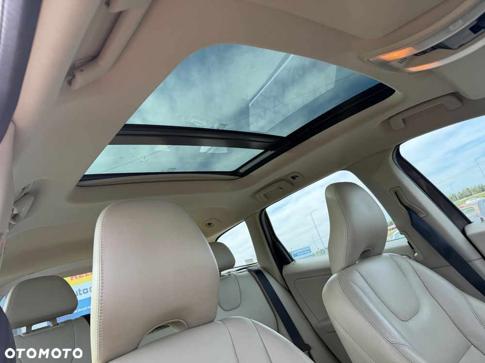 Volvo XC 60 D4 AWD Summum - 14