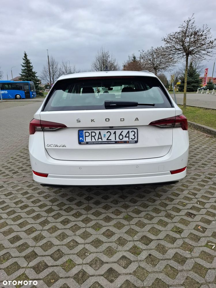 Skoda Octavia 2.0 TDI DSG Selection - 4
