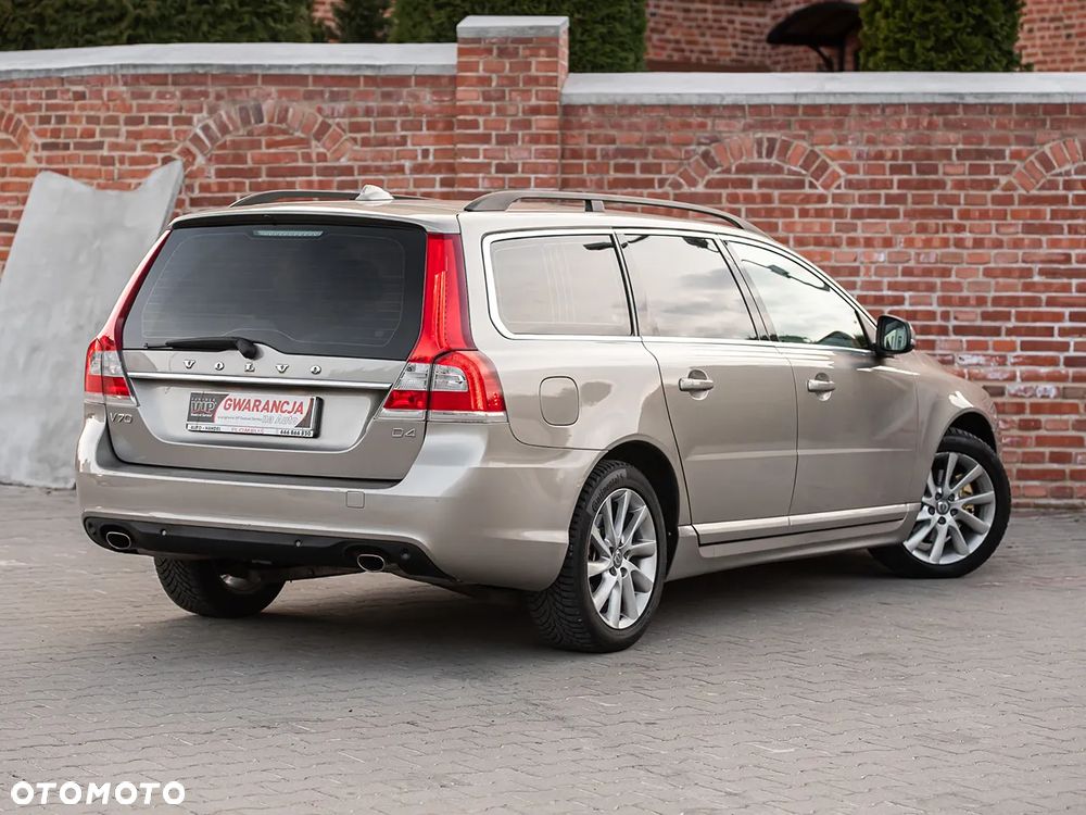 Volvo V70 D4 Summum - 12