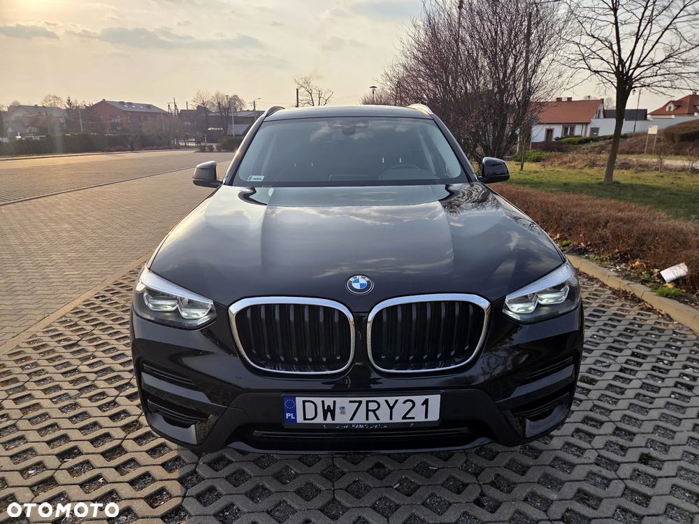 BMW X3 sDrive18d - 14