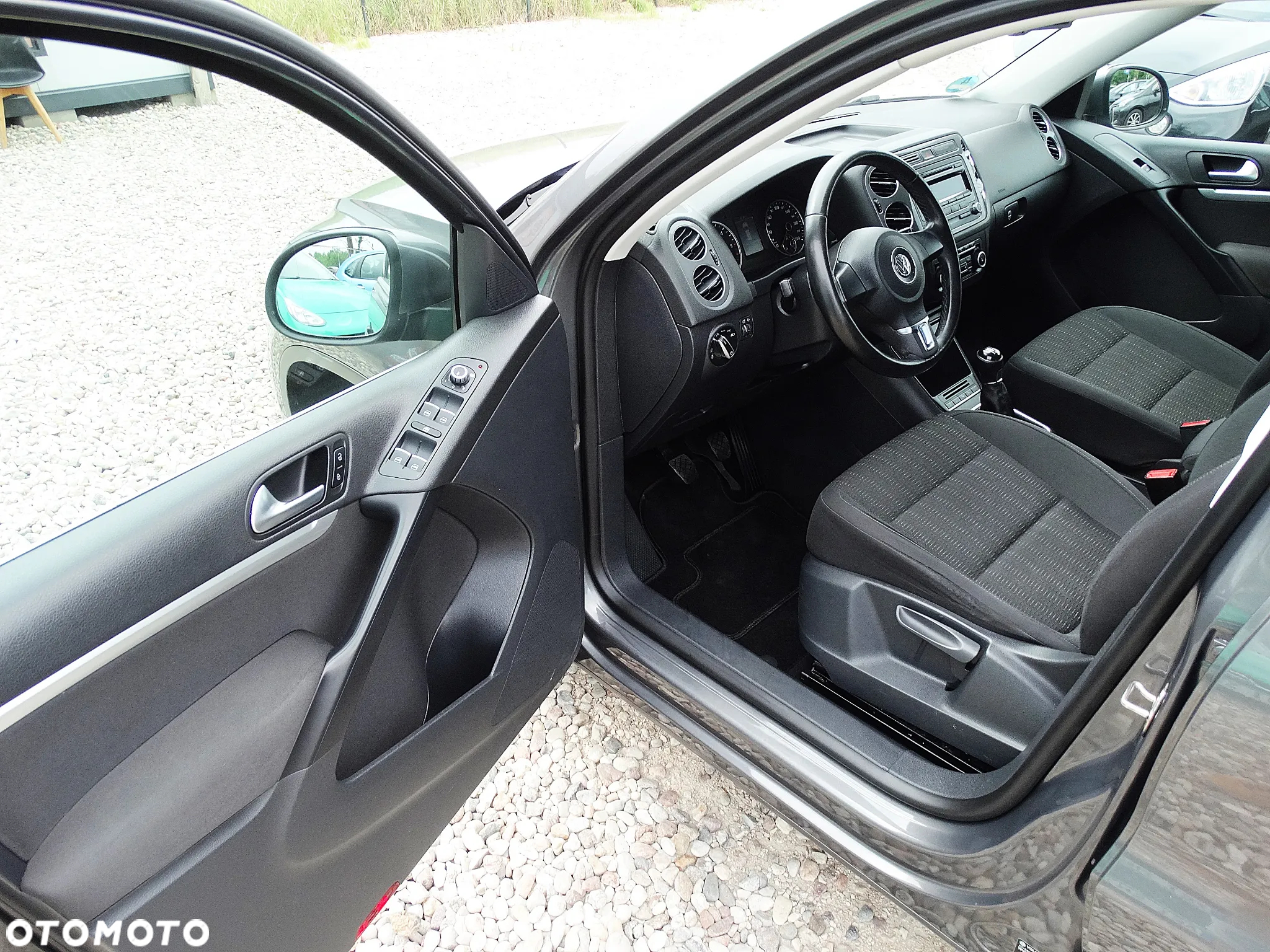 Volkswagen Tiguan 2.0 TDI DPF BlueMotion Technology Exclusive - 17