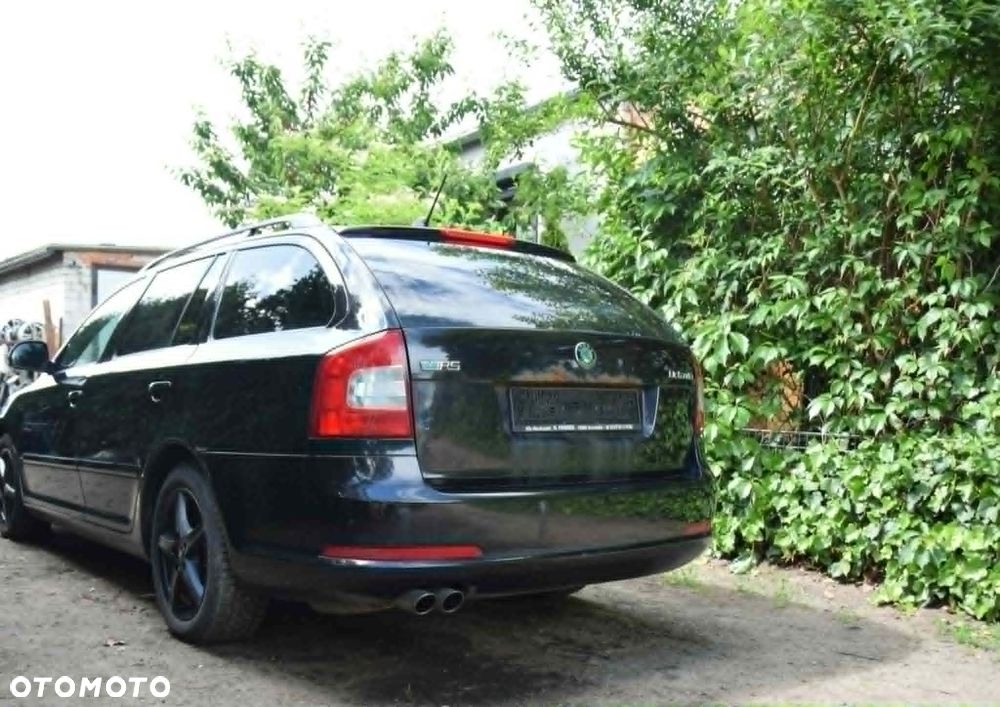 Skoda Octavia 2.0 TDI DPF RS - 5