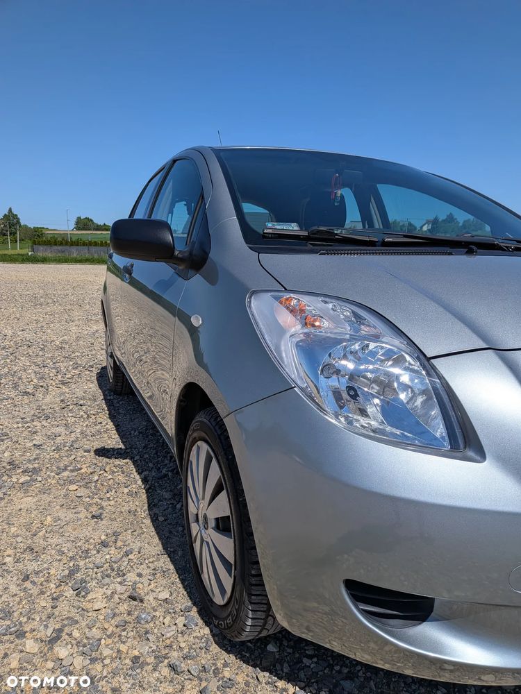 Toyota Yaris 1.0 Luna A/C - 34