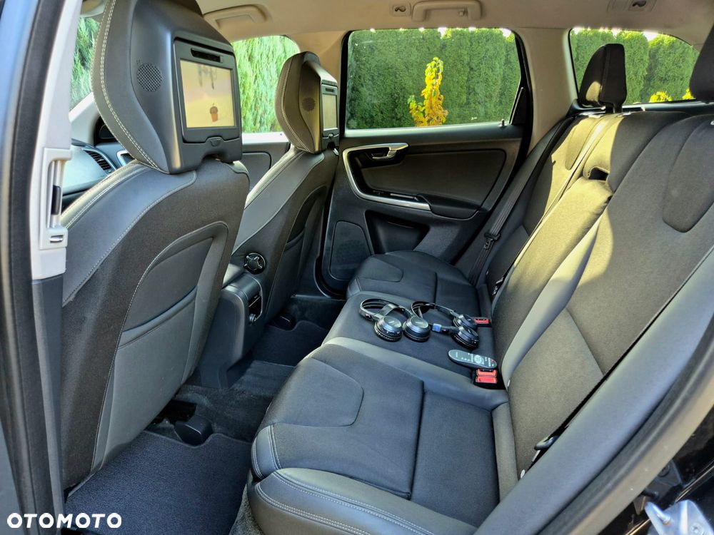 Volvo XC 60 D4 Geartronic Momentum - 15