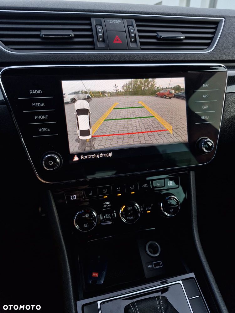 Skoda Superb 2.0 TDI 4x4 Sportline DSG - 11