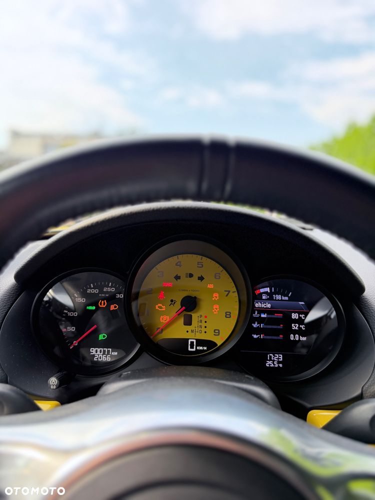 Porsche Cayman PDK - 16