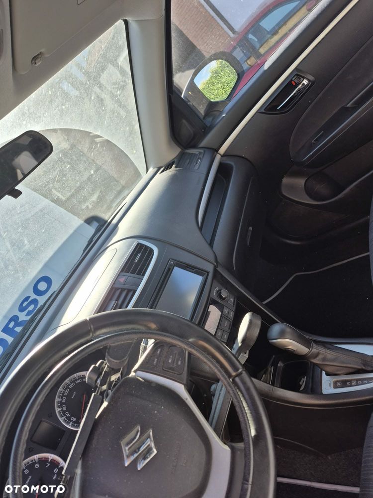Suzuki Swift - 11
