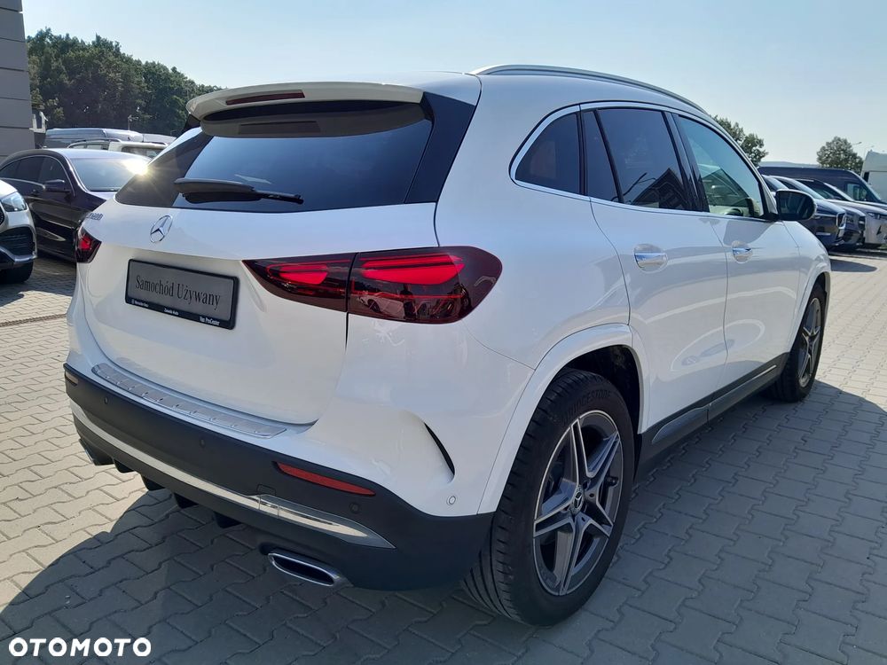 Mercedes-Benz GLA 200 AMG Line - 5