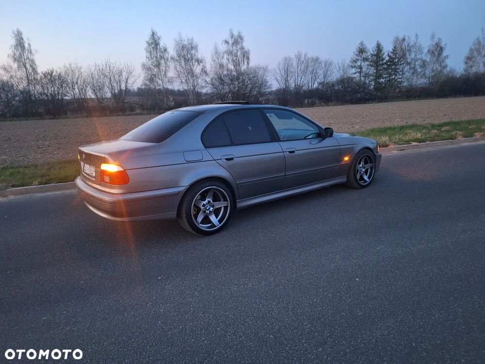 BMW Seria 5 - 21