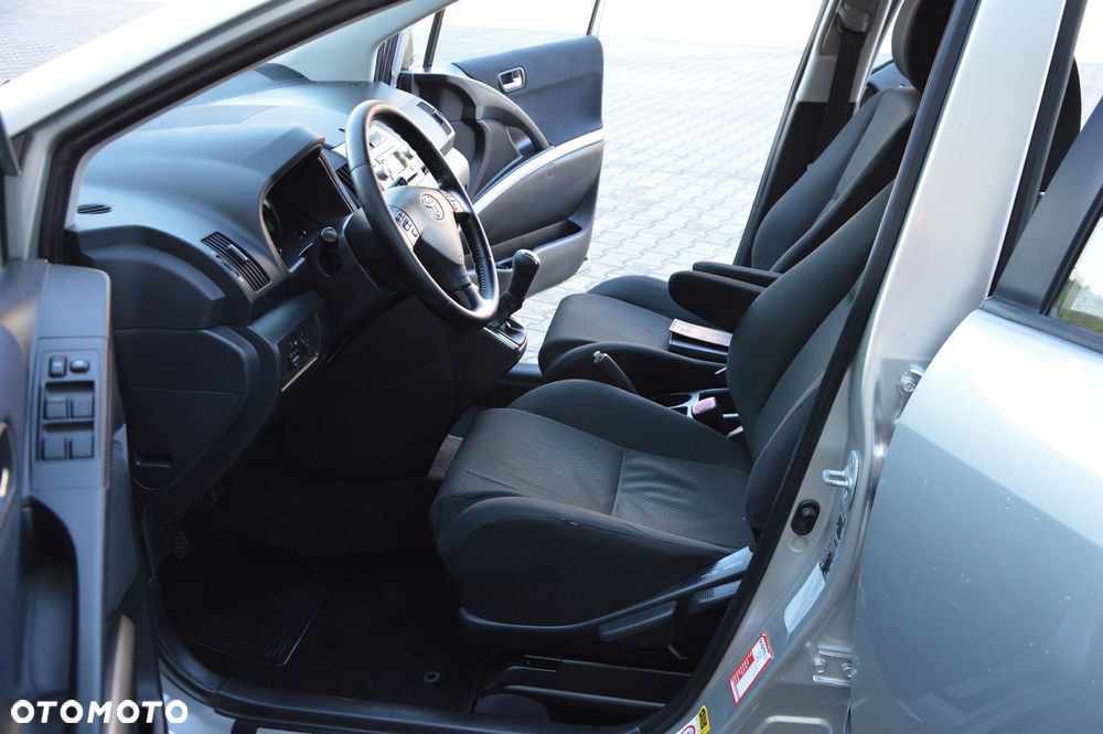 Toyota Corolla Verso 1.6 Sol - 16