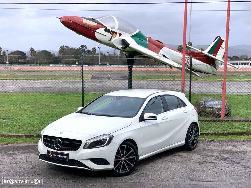 Mercedes-Benz A 180 d AMG Line - 1