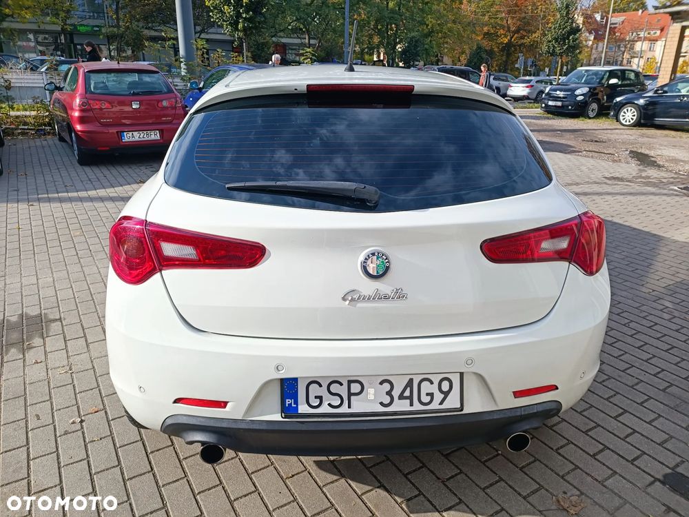 Alfa Romeo Giulietta 2.0 JTDM 16V - 6
