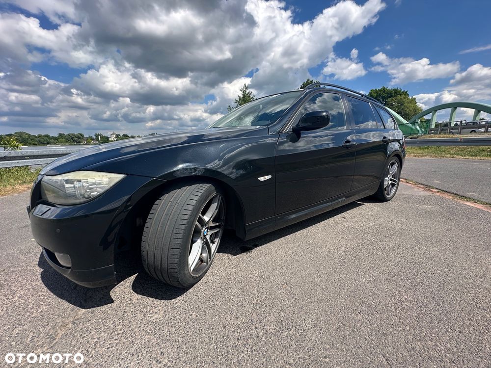BMW Seria 3 320i - 3