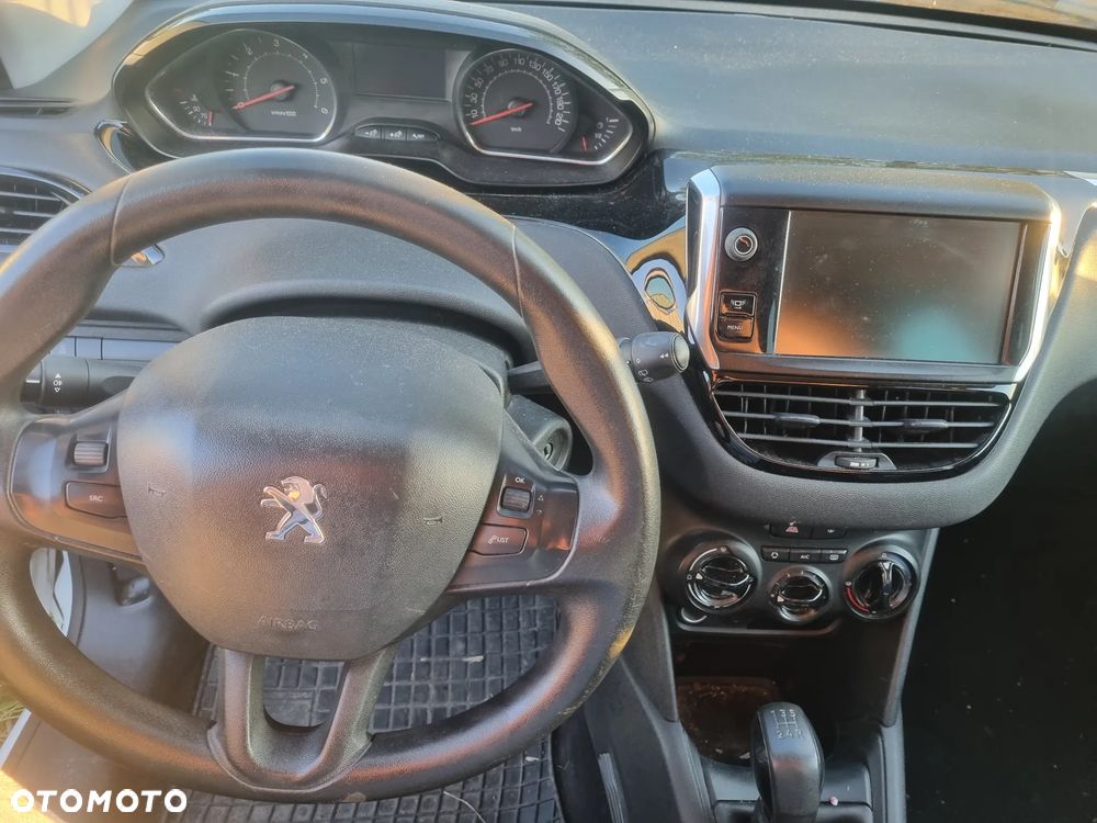 Peugeot 208 HDi 68 Access - 10