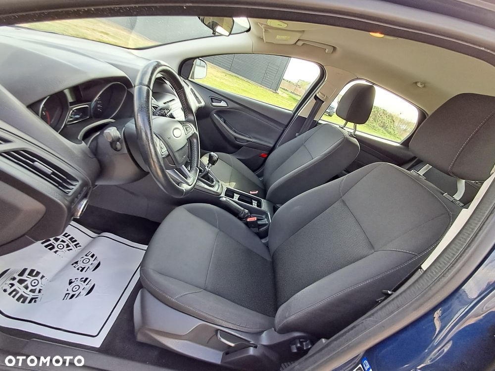 Ford Focus - 21