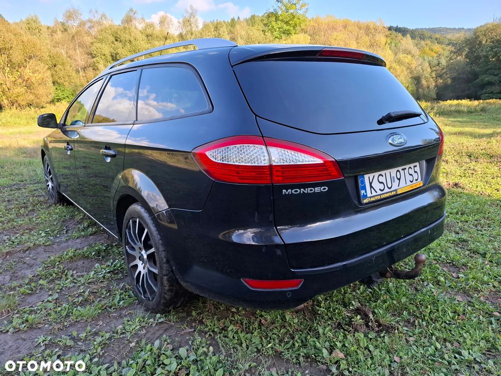 Ford Mondeo 2.0 Ambiente - 34