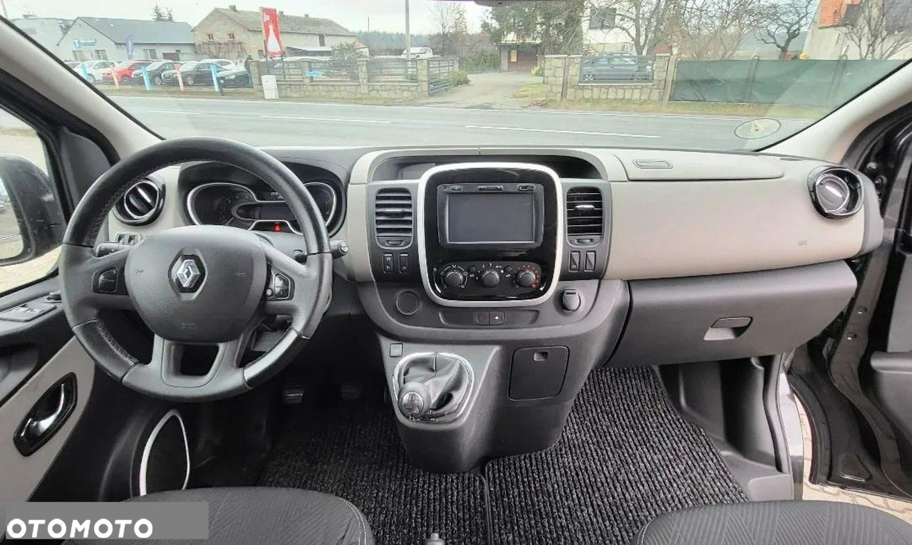 Renault Trafic - 10