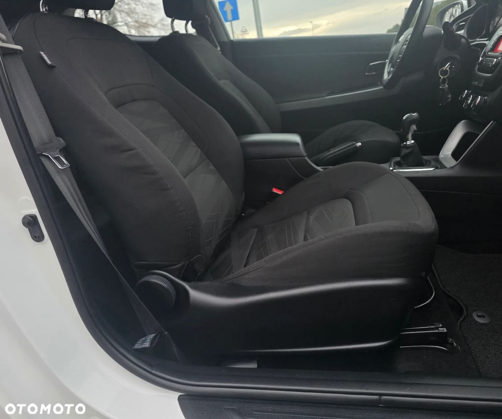 Kia ProCeed 1.4 CRDI M - 12