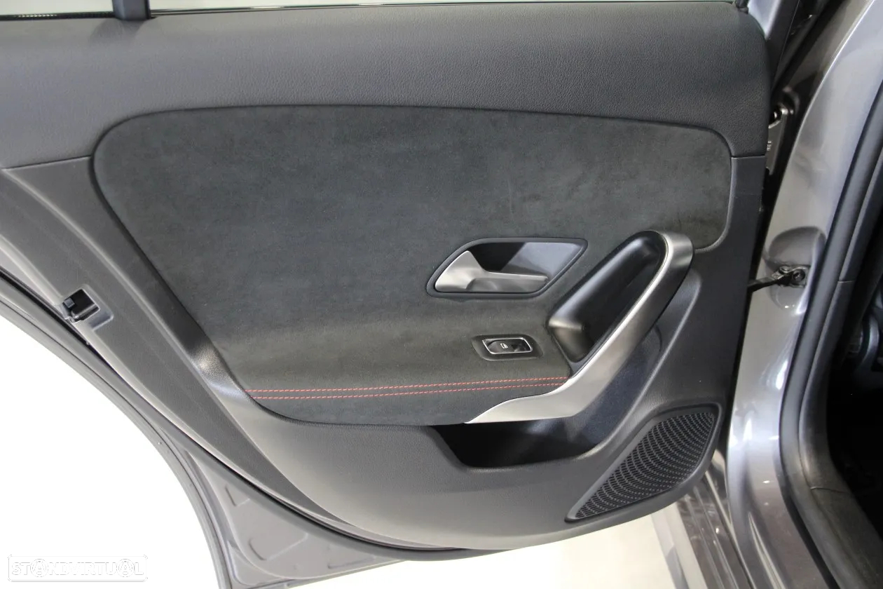 Mercedes-Benz A 180 d AMG Line Aut. - 35