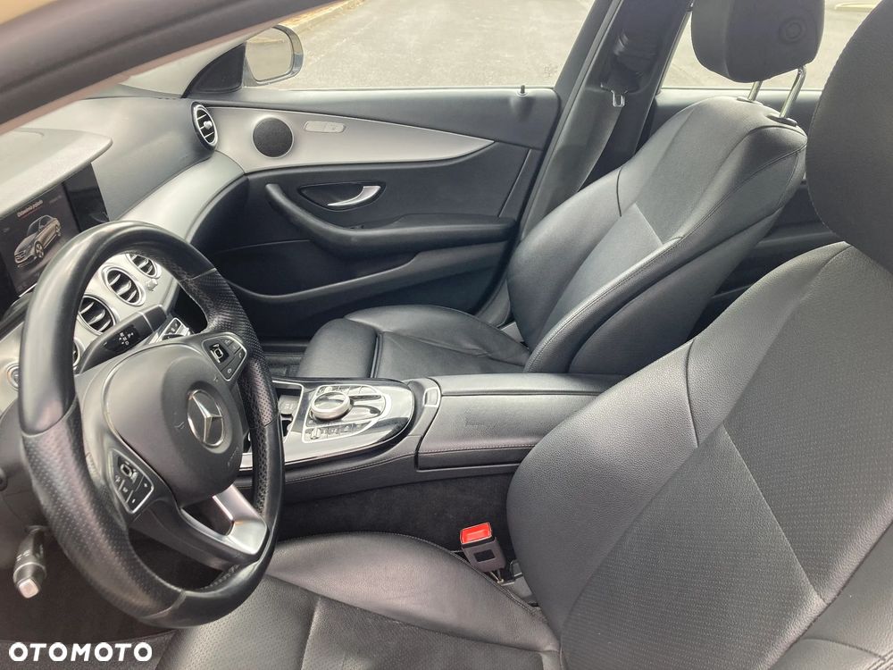 Mercedes-Benz Klasa E 200 d 9G-TRONIC Exclusive - 12