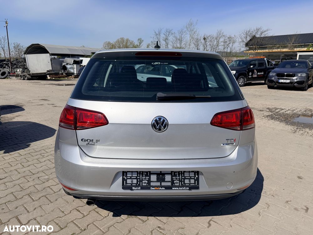 Volkswagen Golf 1.6 TDI BMT Comfortline - 8