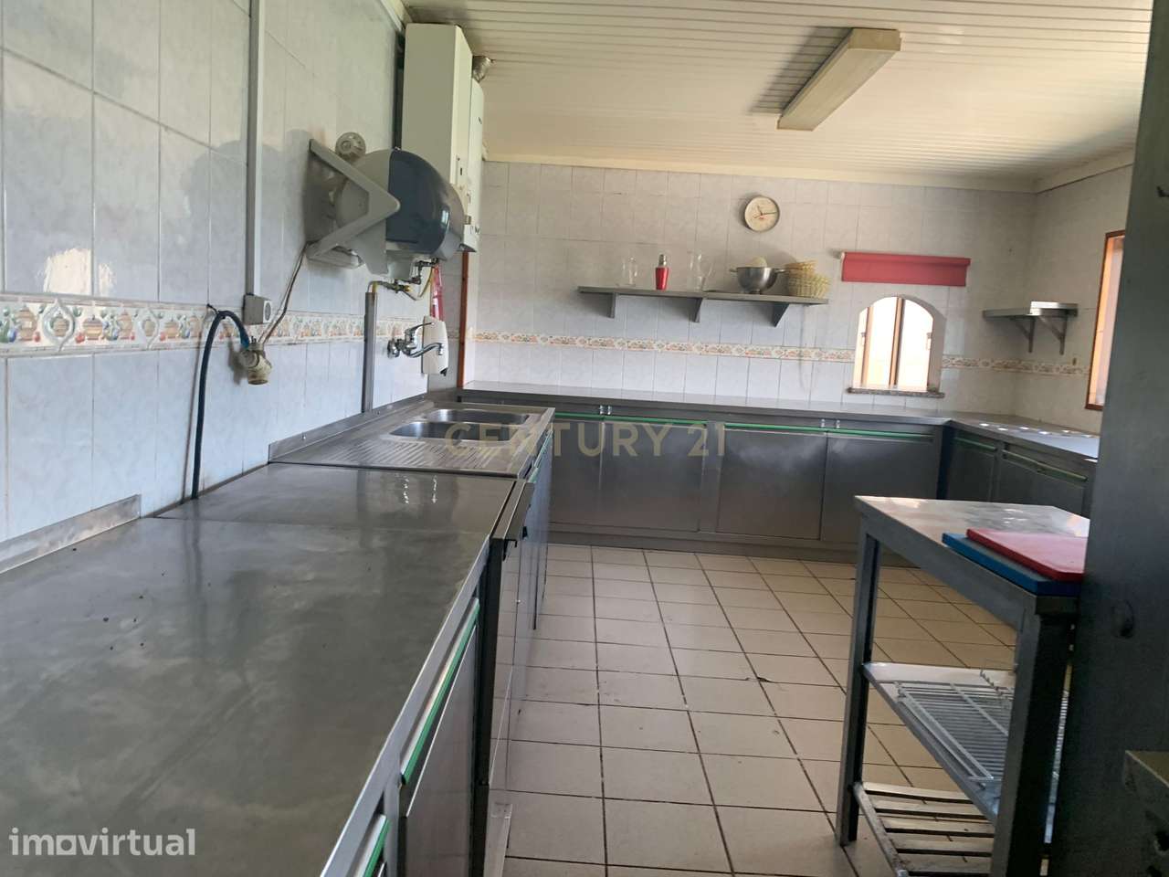 Mini Hotel à Venda na Zona do Gerês como 18 quartos , Restaurante, Caf - Grande imagem: 5/30
