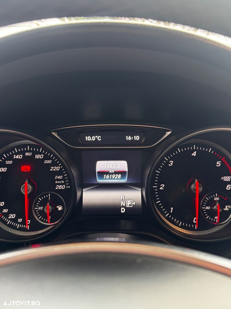 Mercedes-Benz CLA 220 d 4MATIC Aut. - 22