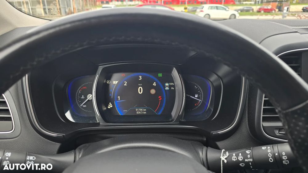 Renault Koleos BLUE dCi X-Tronic 4WD Initiale Paris - 9