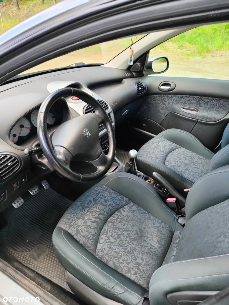 Peugeot 206 1.4 Quiksilver - 10