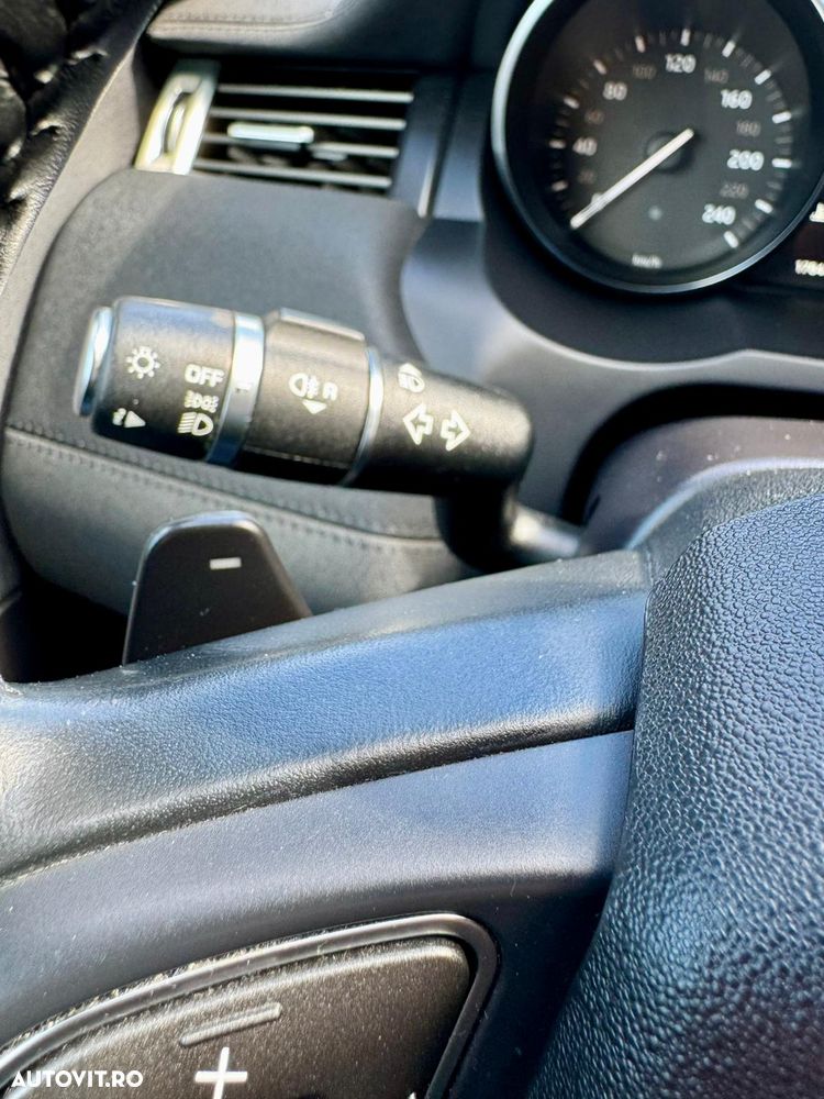 Land Rover Range Rover Evoque 2.0 l TD4 HSE Dynamic - 27
