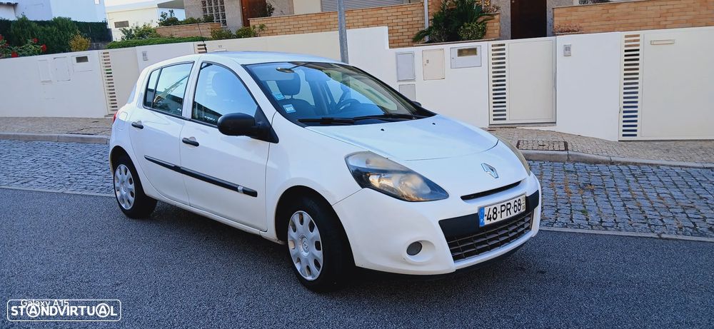 Renault Clio 1.2 16V Dynamique Sport Edition - 1