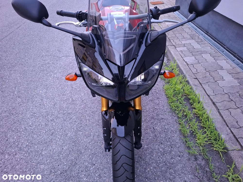 Yamaha FZ - 10