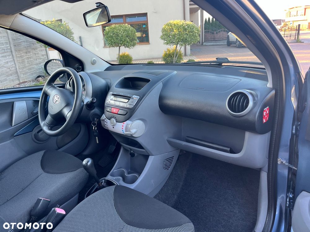 Toyota Aygo - 13