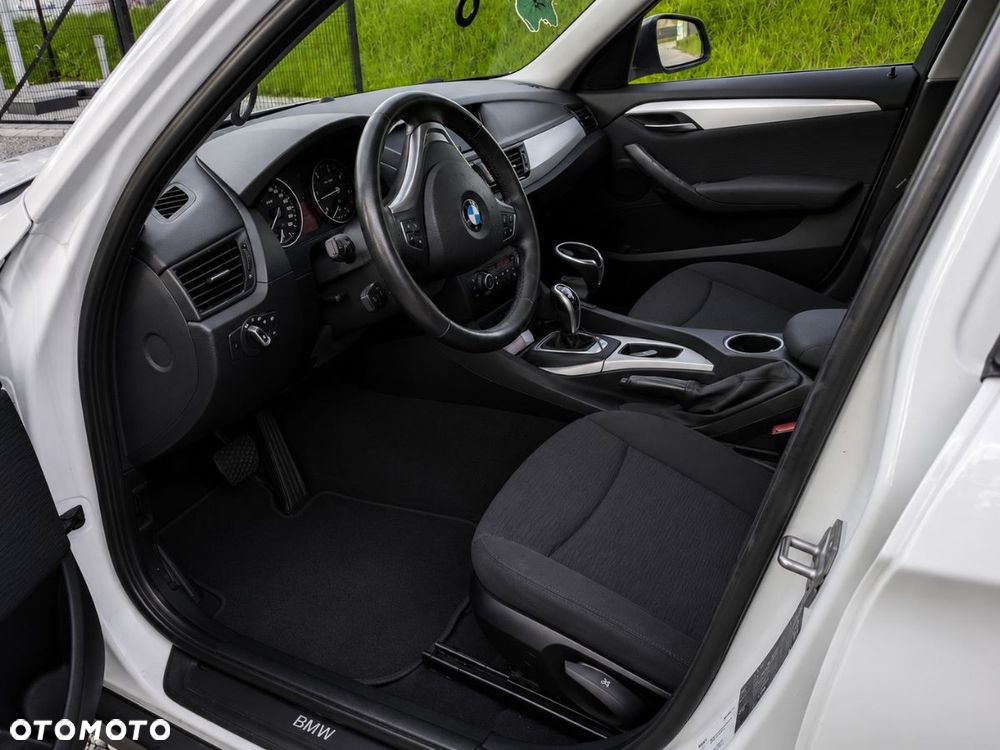 BMW X1 sDrive18d - 12