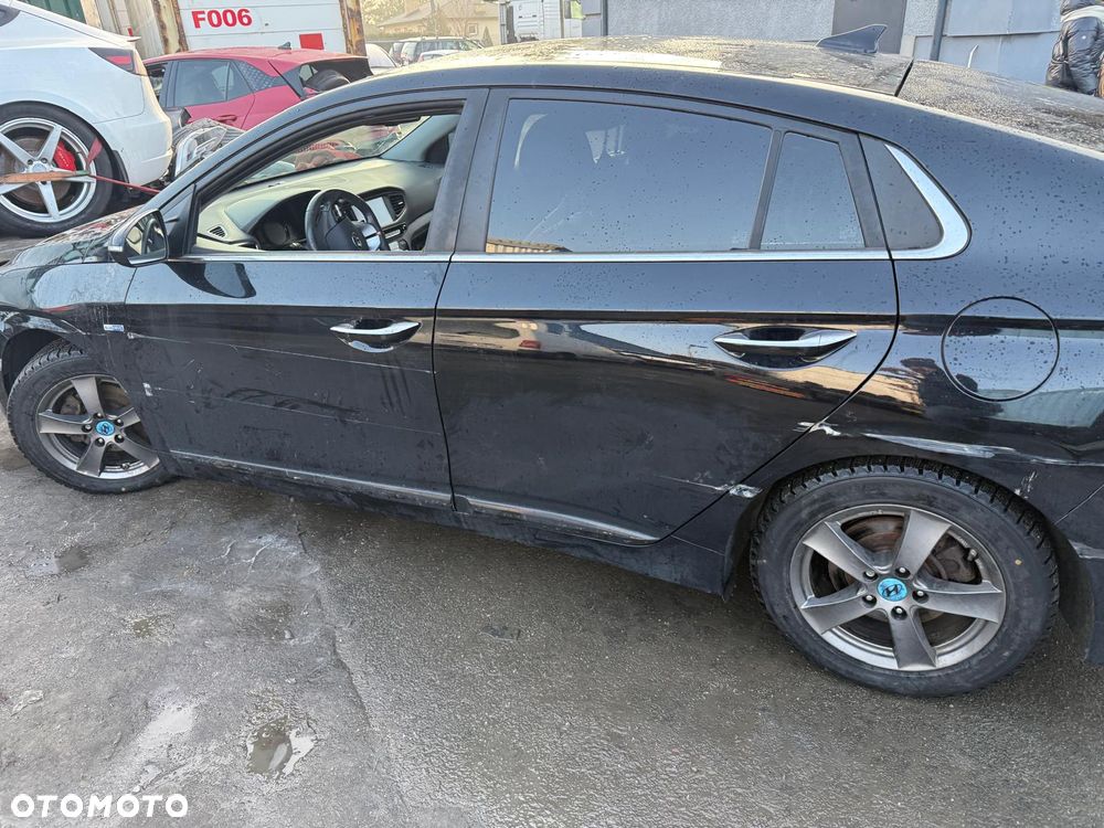 Hyundai IONIQ Premium - 2