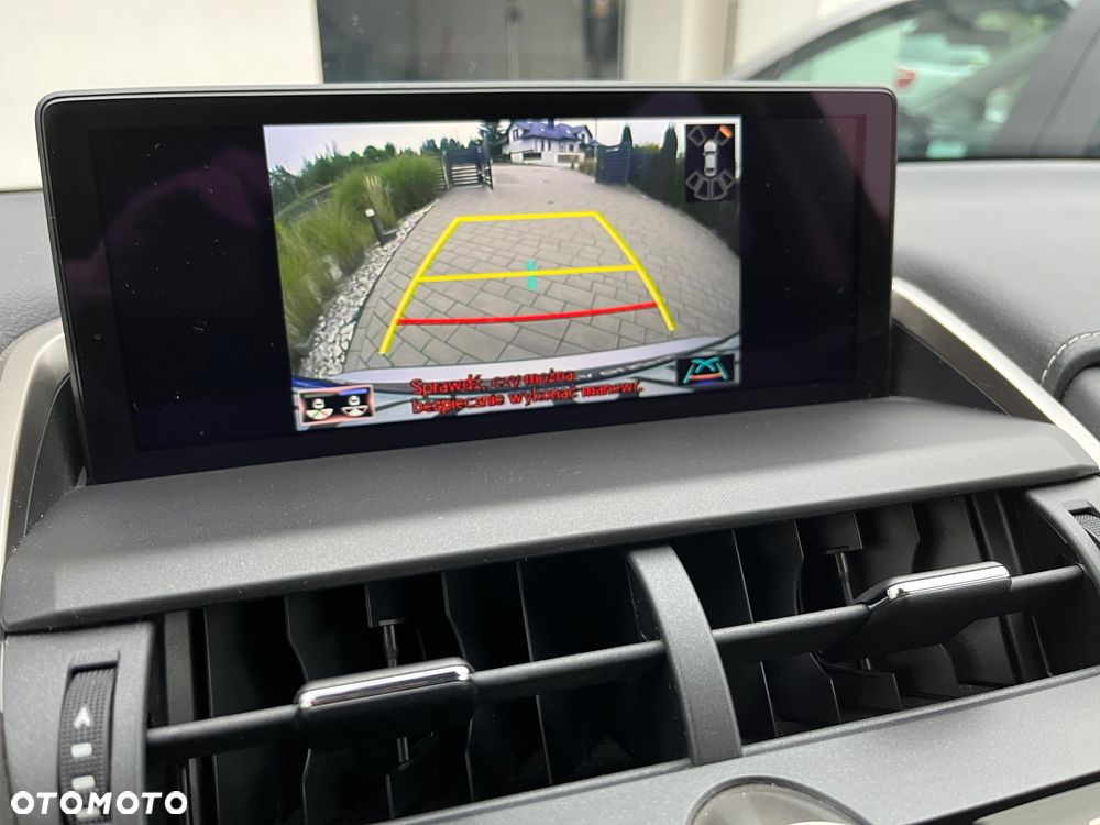 Lexus NX 300h F Sport Edition AWD - 17