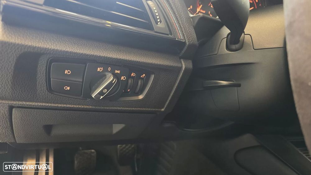 BMW 116 d Pack M - 41