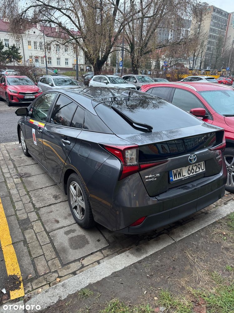 Toyota Prius 1.8 Hybrid Premium - 2