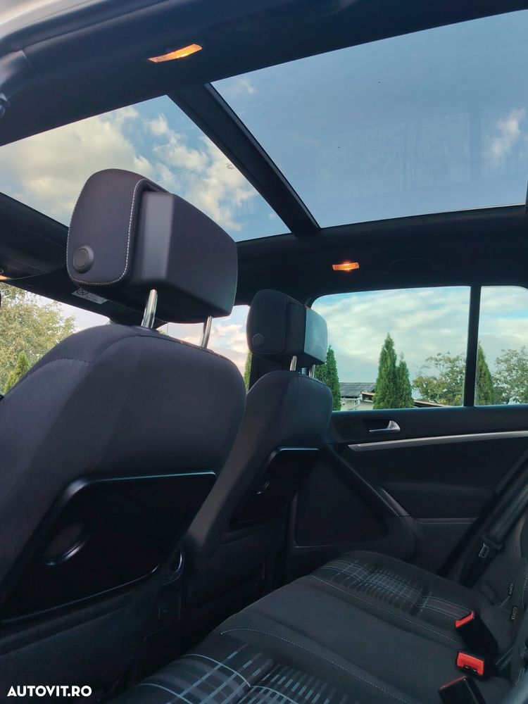 Volkswagen Tiguan 2.0 TDI DPF BlueMotion Technology Lounge Sport & Style - 22