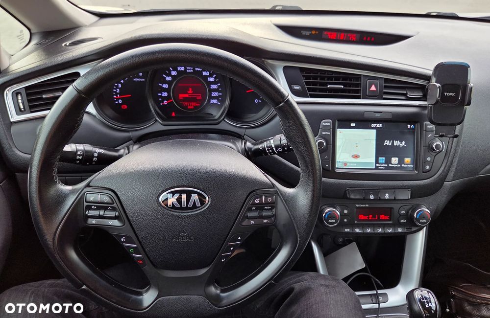 Kia Ceed 1.6 GDI L - 9