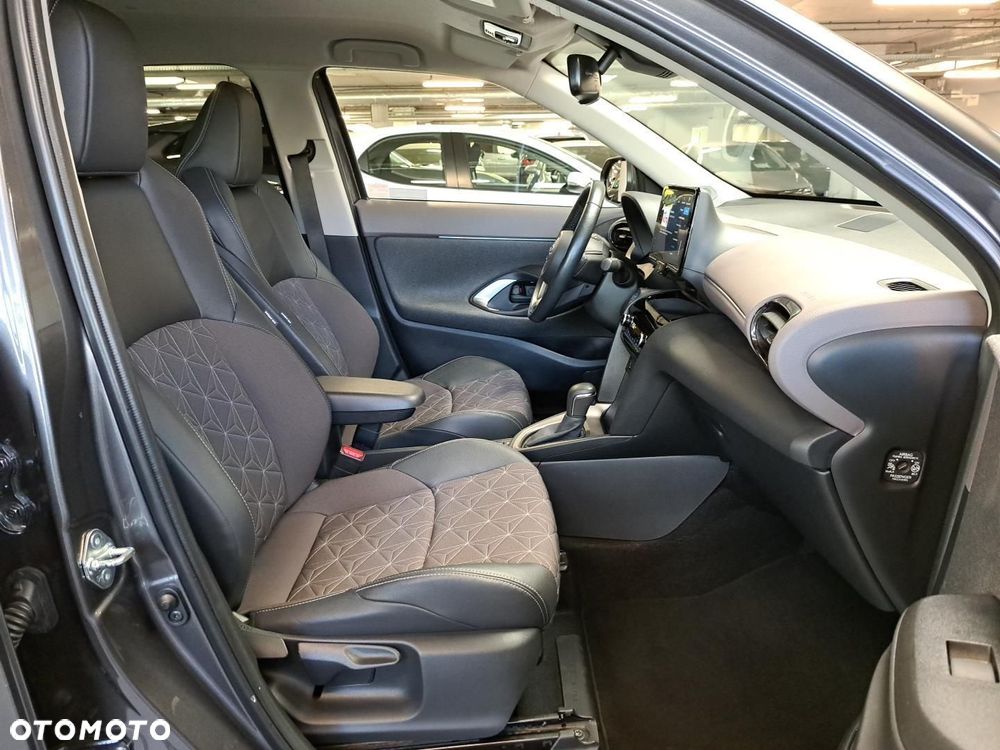 Toyota Yaris Cross - 11