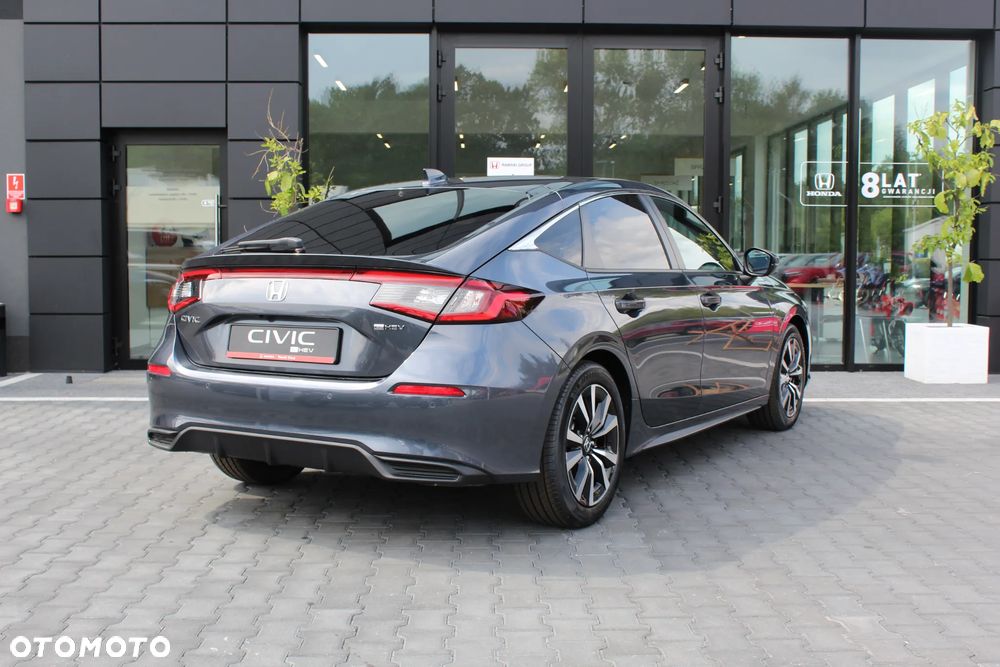 Honda Civic 2.0 i-MMD Elegance CVT - 15