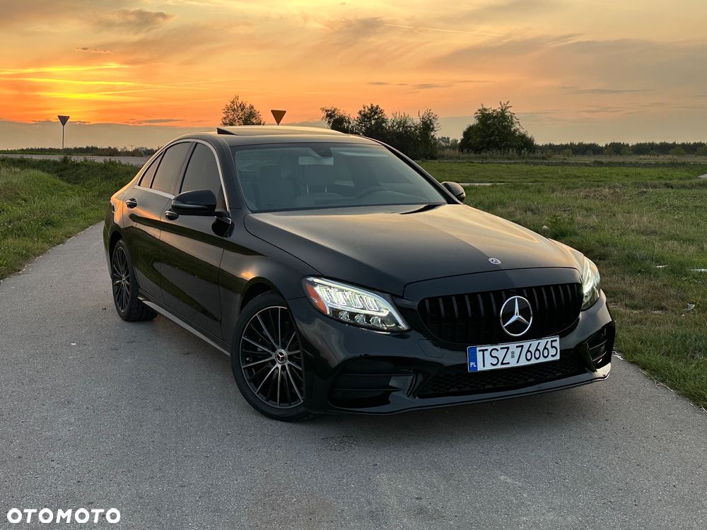 Mercedes-Benz Klasa C 300 T 9G-TRONIC AMG Line - 1