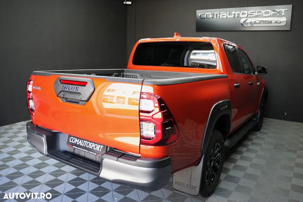 Toyota Hilux 2.8D 204CP 4x4 Double Cab AT Invincible - 6