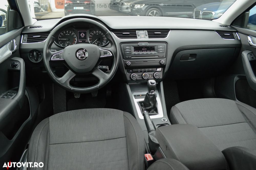 Skoda Octavia 1.6 TDI Ambiente - 28