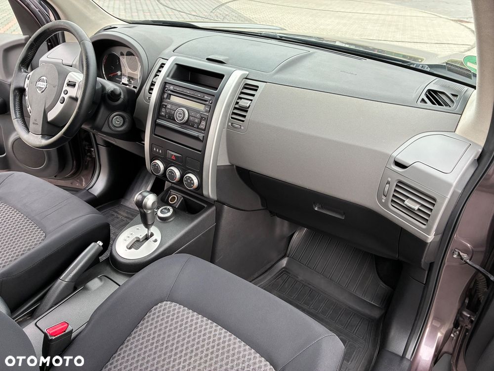 Nissan X-Trail - 16