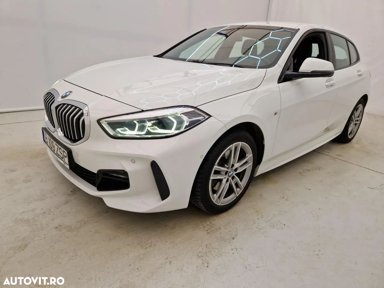 BMW Seria 1 - 1