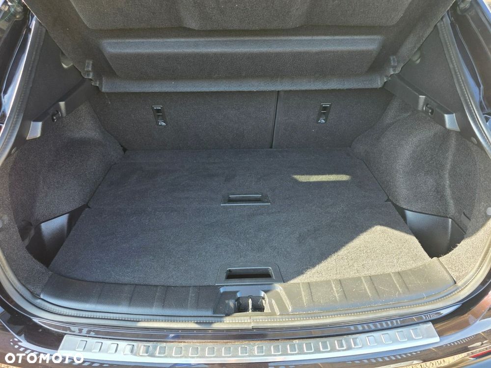 Nissan Qashqai 1.5 dCi N-Connecta - 32